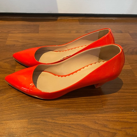 ✨SOLD✨Bright Red/Scarlett Mulberry Patent Leather Heels - Picture 2 of 8